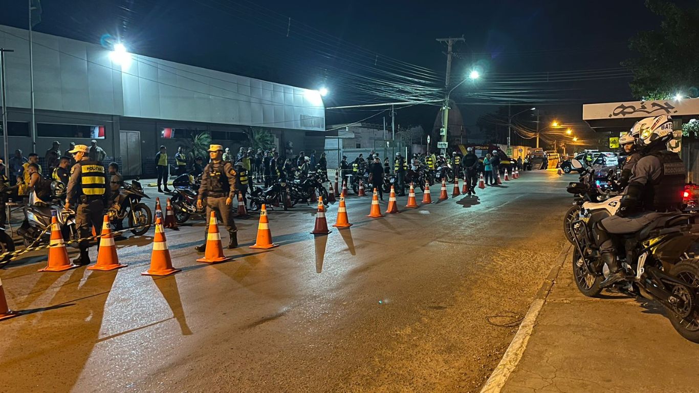 operacao-remove-48-motocicletas-por-irregularidades-e-prende-foragido-da-justica-em-cuiaba