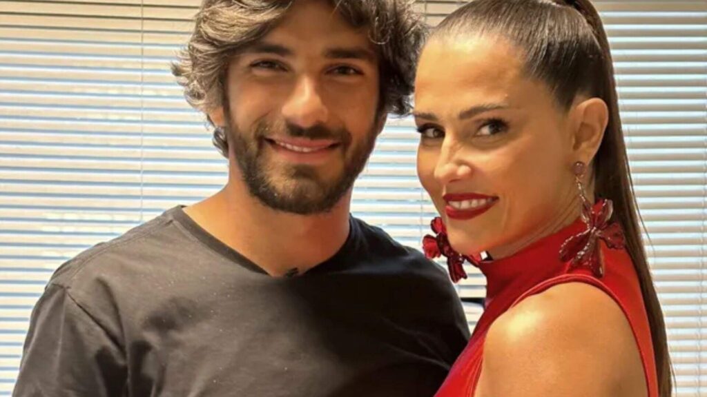 Após Separação Deborah Secco Se Declara Para O Ex Em Post De Hugo