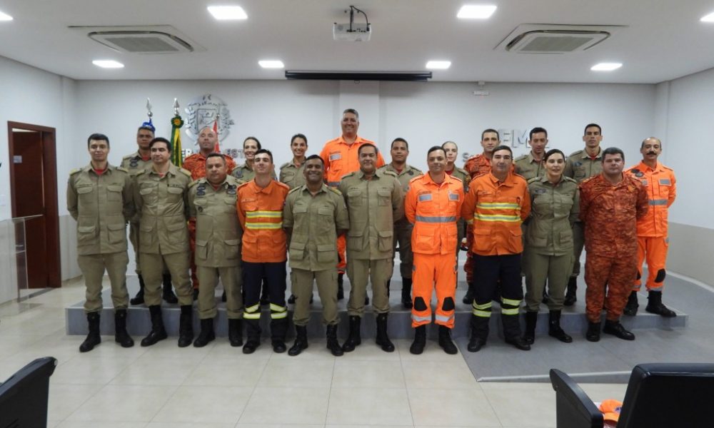 corpo-de-bombeiros-de-mt-certifica-novos-especialistas-em-pericia-de-incendio-florestal-de-todo-o-pais