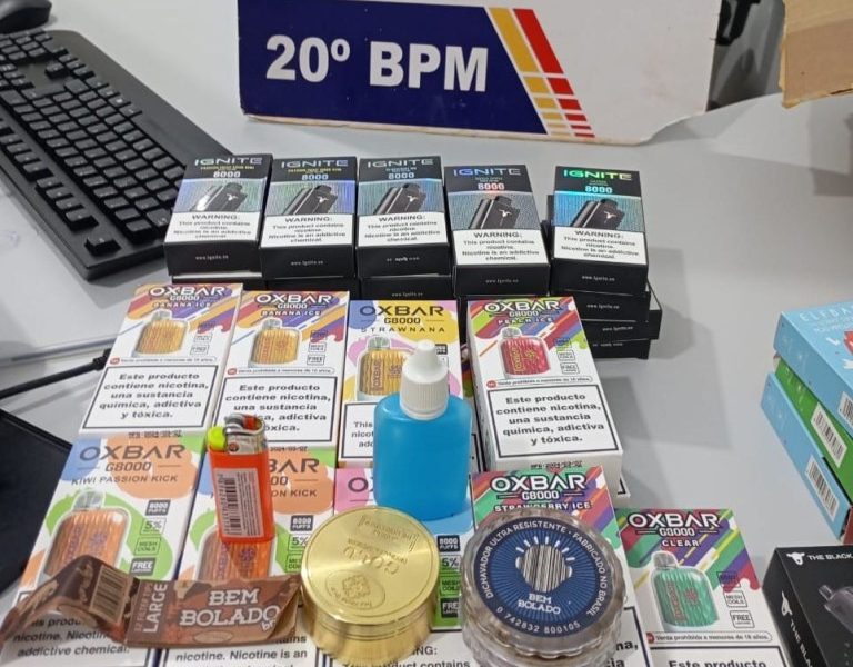 pm-prende-homem-por-contrabando-e-apreende-51-cigarros-eletronicos-em-castanheira