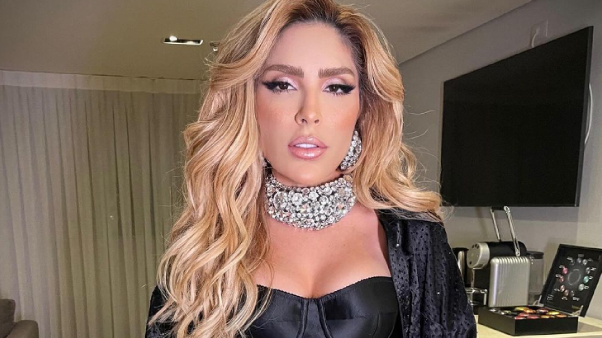 manu-bahtidao-surge-emocionada-apos-revelar-diagnostico-de-depressao