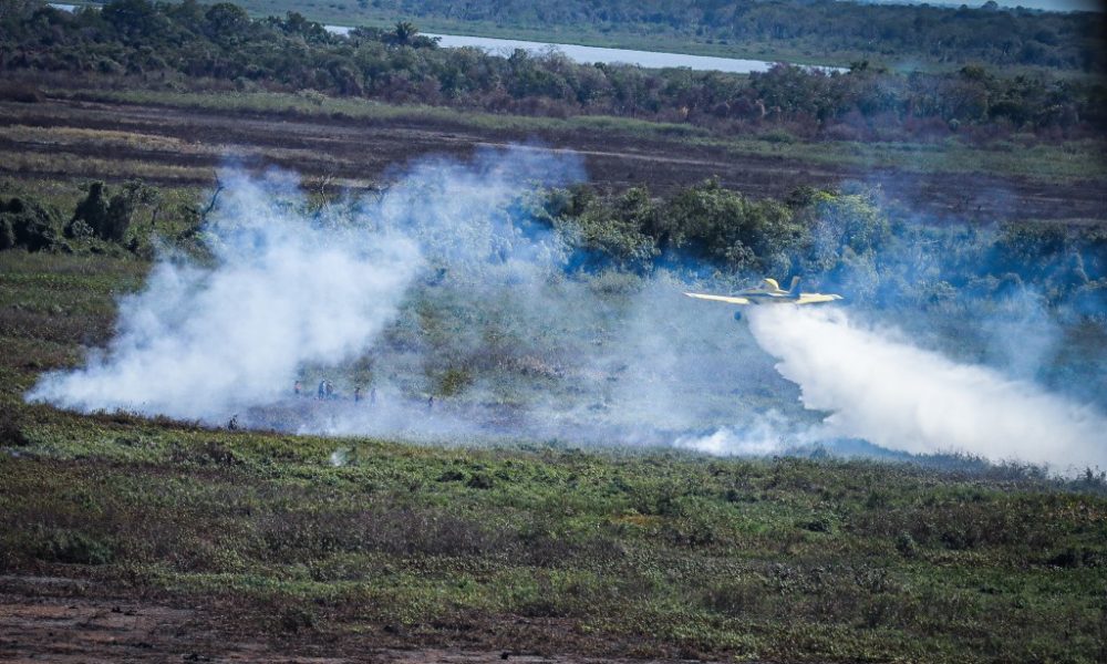 bombeiros-de-mt-extinguem-quatro-incendios-florestais-e-combate-outros-51-nesta-sexta-feira-(13)