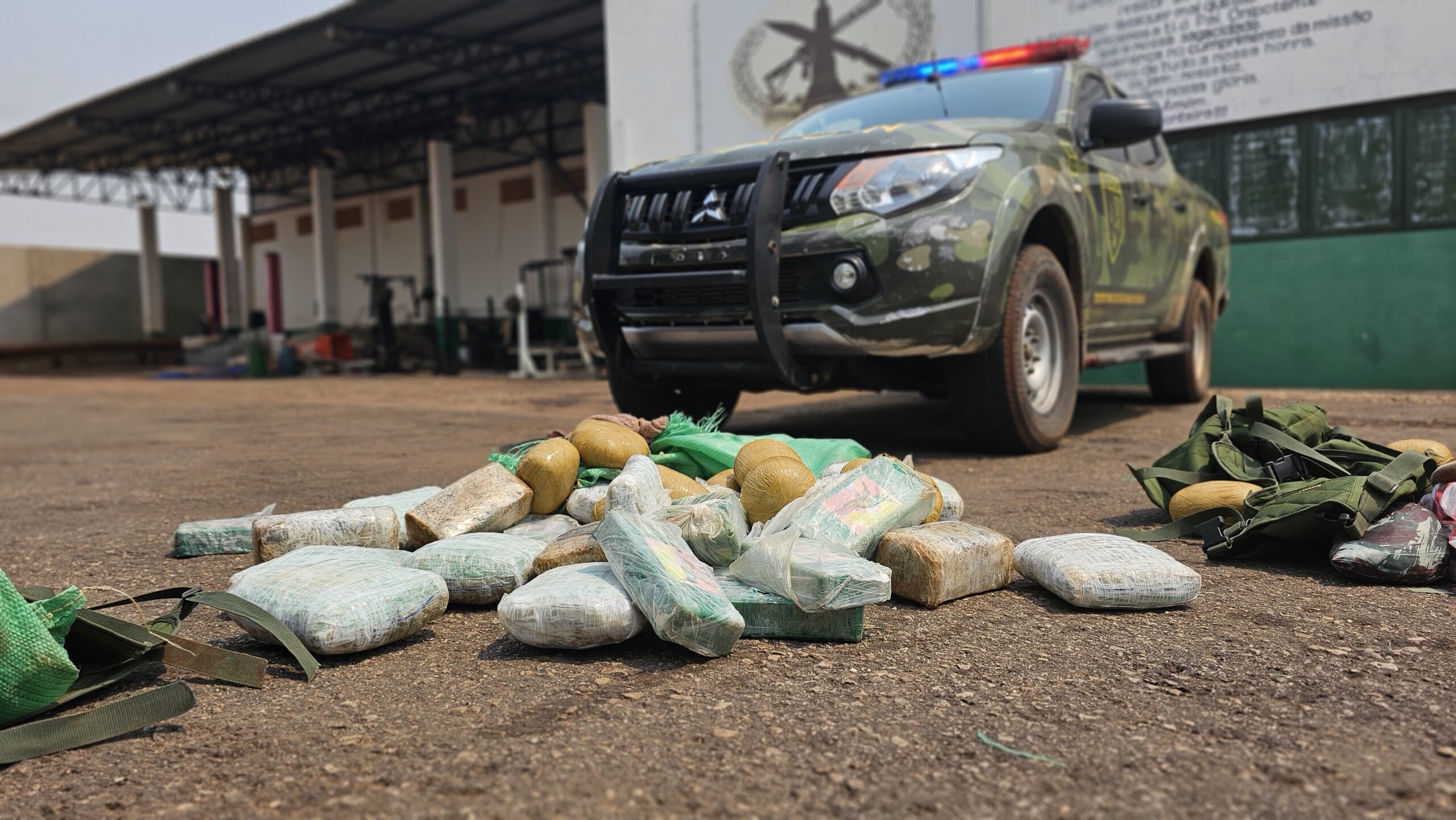 gefron-apreende-59-quilos-de-entorpecentes-e-causa-prejuizo-ao-crime-de-r$-741-mil