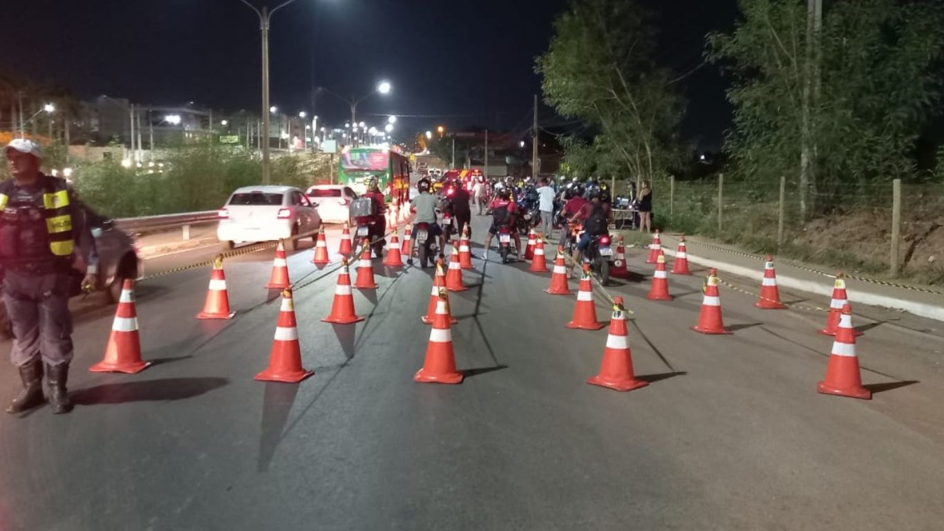 operacao-lei-seca-termina-com-quatro-motociclistas-presos-por-embriaguez-e-81-veiculos-removidos