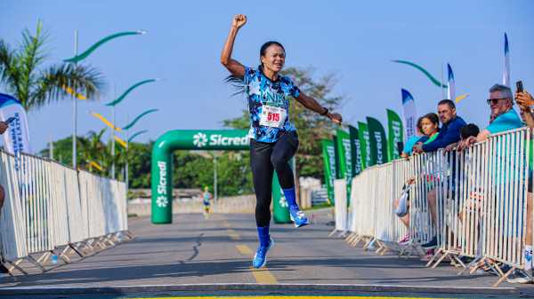 corrida-outubro-rosa-e-novembro-azul-reuniu-mais-de-500-atletas
