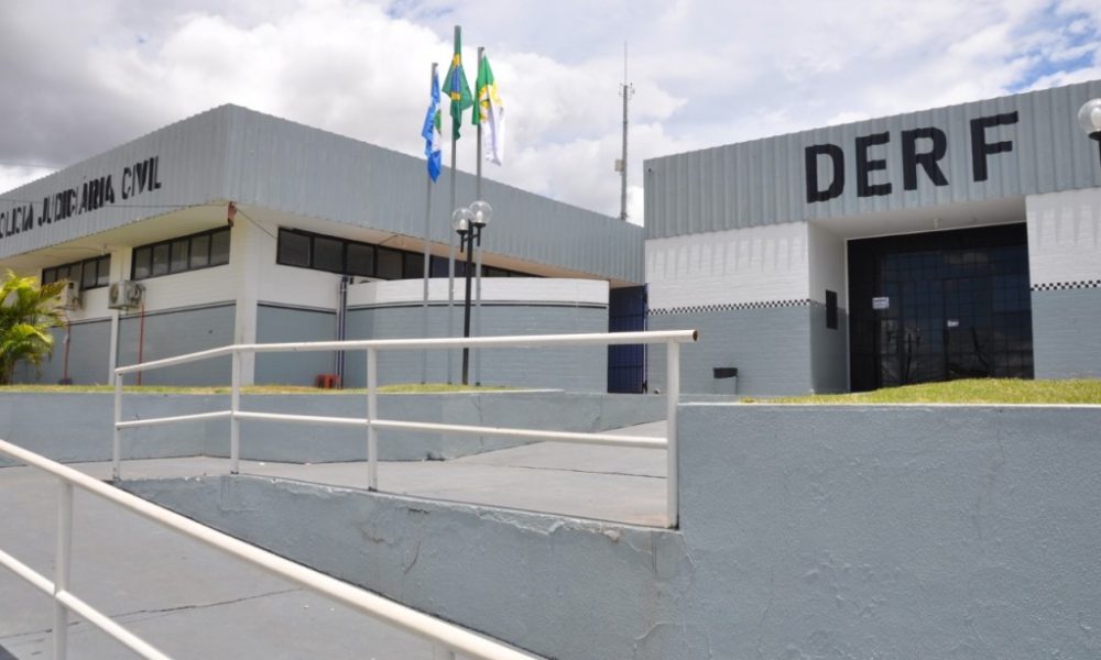 policia-civil-recupera-3-celulares-furtados-e-conduz-2-pessoas-por-receptacao