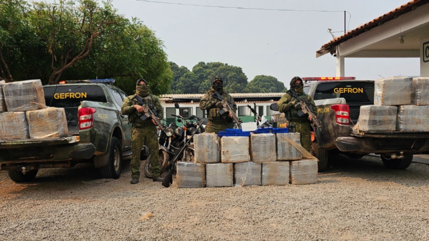 gefron-atinge-numero-historico-de-19-toneladas-em-apreensoes-de-drogas-na-fronteira-em-2024