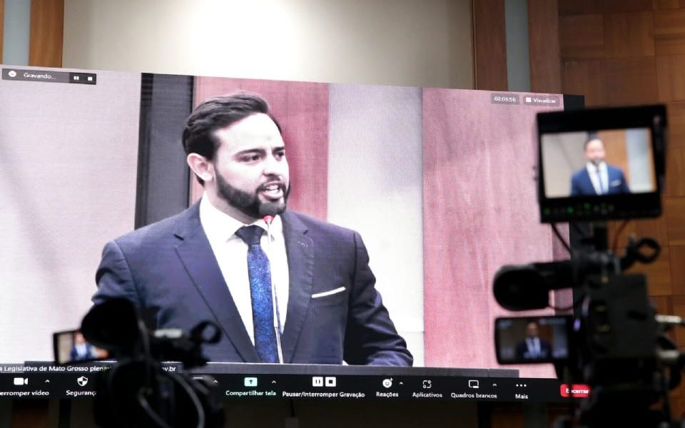 ex-deputado-e-condenado-a-indenizar-professora-da-ufmt-por-tirar-sarro-em-entrevista