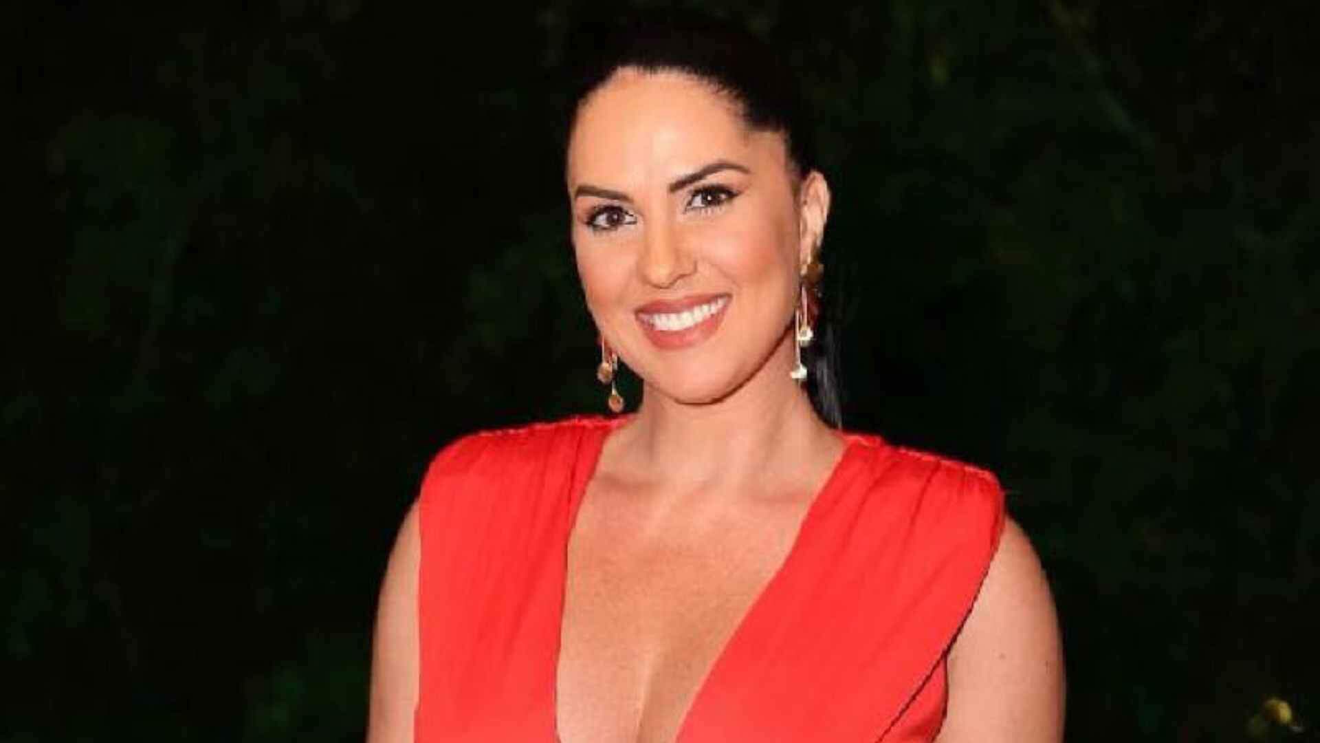 graciele-lacerda-prestigia-show-de-zeze-di-camargo-pela-primeira-vez-apos-nascimento-da-filha