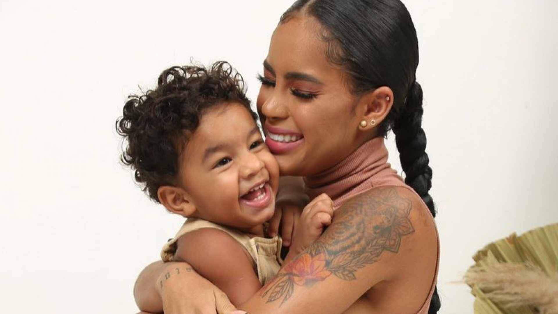 sthe-matos-celebra-aniversario-do-filho-com-surpresa-e-encerra-festa-em-oracao