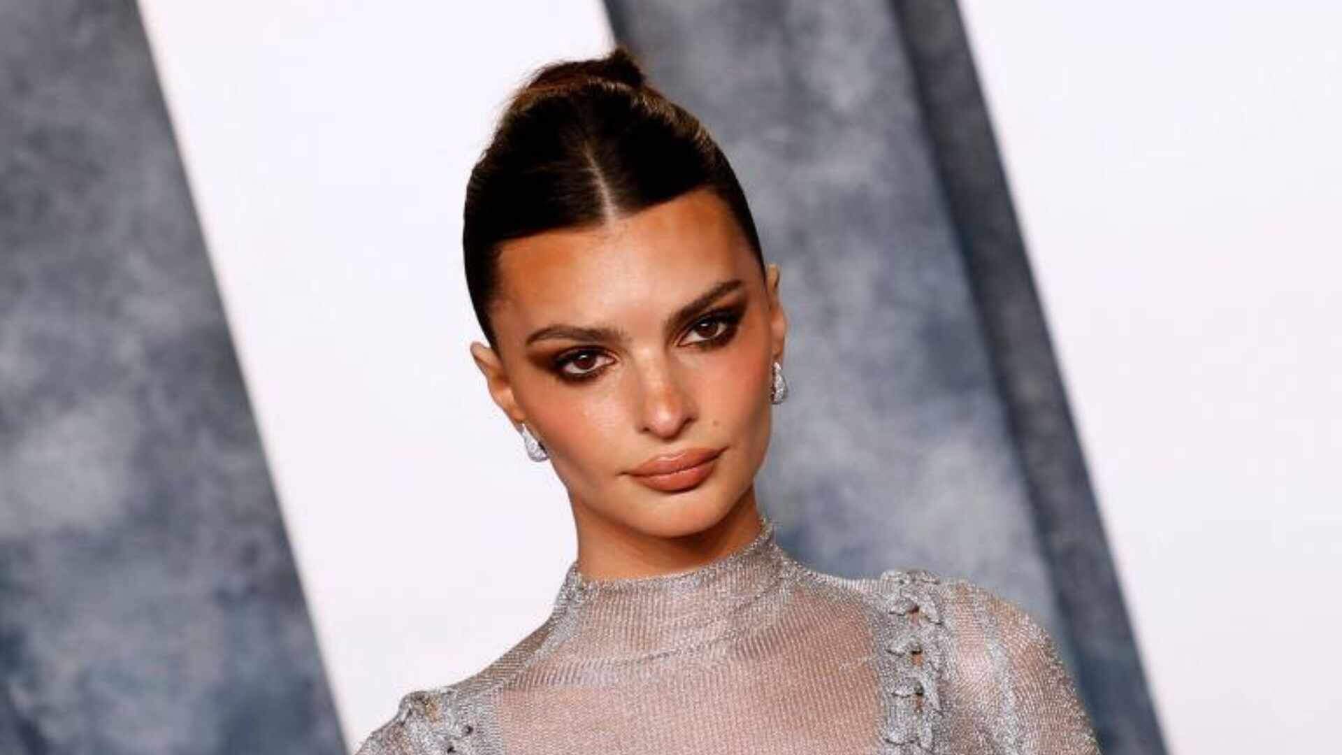 emily-ratajkowski-critica-katy-perry-apos-viagem-espacial-com-empresa-de-jeff-bezos