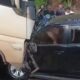 Acidente entre caminhão e caminhonete em trecho de serra