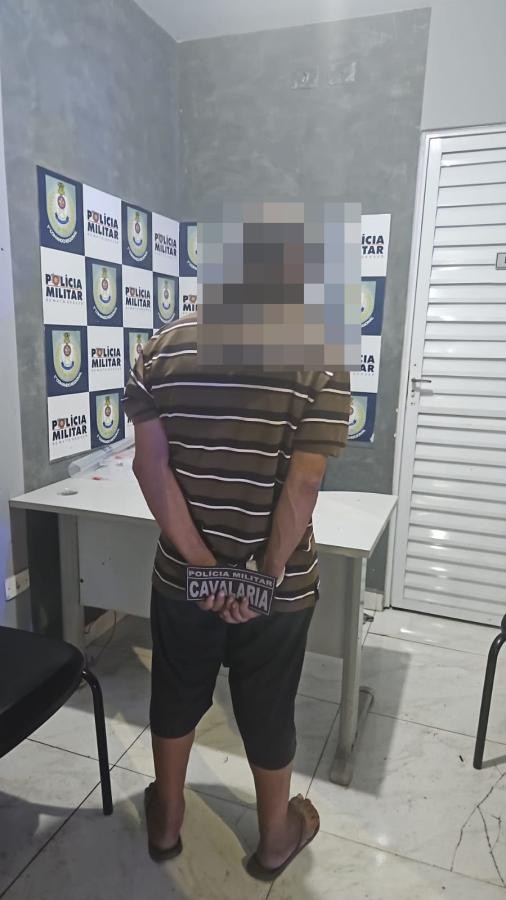 Suspeito foi abordado durante ronda da cavalaria
