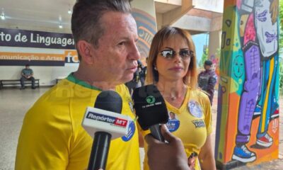 Mauro Mendes concede entrevista no dia da eleição